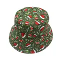 Dettaglio del cappello a secchiello verde con stampe e motivi natalizi festivi - M(56-58cm) / Stile Rosso di Natale 3