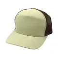 Klassische Trucker-Kappe mit khakifarbener Vorderseite und dunkelbraunem Netzgewebe - Schlichter Stil / Einfaches Beige