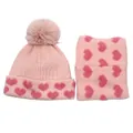 Rosa Strickmütze und Schal Set mit Herzmuster und Kunstpelz Bommel für Kinder Winter - Mütze Schal Set / Rosa