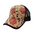 Detail der Blumen-Stroh-Baseballkappe mit rotem Blumendruck und schwarzem Mesh-Einsatz - Verstellbar / Rote Pastorale Blumen (Stil 5)