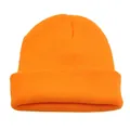 Berretto classico in maglia a coste color arancio vivace per il calore invernale - Taglia unica / Rosso Arancio