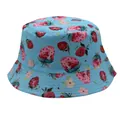 Lichtblauwe vissershoed voor kinderen met aardbeienprint en bloemenpatronen op wit decor - 54cm / Blauw
