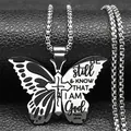 Collana a farfalla croce in acciaio inox con incisione faith su sfondo in pelle nera - Pendente Croce Farfalla / Argento