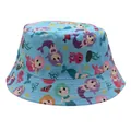 Détail du chapeau bob bleu clair pour enfants avec imprimés sirènes et méduses colorés - 54cm / Bleu ciel