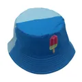 Detailansicht eines Kinder-Anglerhuts mit Farblock-Design und Eiscreme-Motiv - Blau Patchwork Eis am Stiel (BQ-B2179)