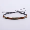 Détail d'un bandeau de chapeau tissé avec symbole maçonnique et perles en métal - Style Tissé Marron Foncé Plaque Métal Bronze Symbole Maçonnique (Style 5)