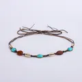 Détail d'un ruban de chapeau tressé bohème avec perles de turquoise et coquillages - Style Base Bronze Coquillage Turquoise Cyan (Style 36)