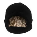 Detalle del gorro de punto negro con forro de satén champán suave para cuidado del cabello - Talla única / Negro