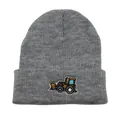 Détail de la broderie de bulldozer sur le bonnet en tricot gris à revers pour enfants - Taille Unique (44-54cm) / Gris
