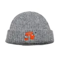 Berretto in maglia grigia con ricamo gatto carino e scritta 'COOL' per l'inverno caldo - Taglia unica / Grigio chiaro