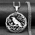 Vue macro du pendentif rond évidé en acier inoxydable avec silhouette de corbeau - 60CM / Argent