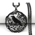 Vue détaillée du pendentif silhouette colibri noir en acier avec un design ajouré - 60CM / Noir