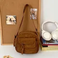 Braune Cord-Umhängetasche mit Vintage-Klappentasche und verstellbarem Gurt - Ohne Anhänger / Braun