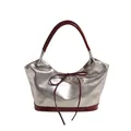 Bolso tote de PU plateado con lazo rojo y adornos de cuero charol rojo oscuro - Plateado