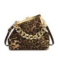 Borsa a mano leopardata con catena dorata e tracolla marrone regolabile in pelle - Marrone