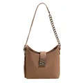 Hellbraune Beuteltasche aus PU-Leder mit silberner Metallschnalle und Kettenriemen - Khaki