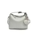 Bolso bandolera de piel granulada gris claro con colgante de corazón y plata - Con Colgante de Corazón / Azul