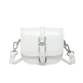 Mini bolso de silla en cuero charol blanco con herrajes plateados y correa de hombro - Blanco