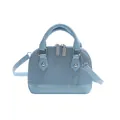 Hellblaue Muscheltasche mit Webstruktur und Kunstlederriemen in kompaktem Design - Blau