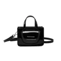 Schicke kleine Handtasche aus schwarzem Lackleder mit silbernen Beschlägen - Schwarz