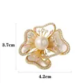 Elegante broche de flor de nácar con baño de oro y cristales de 3,7 cm por 4,2 cm - 3,7 cm x 4,2 cm / Flor de Concha Dorado