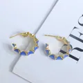 Créoles plaquées or 18 carats avec bords ondulés en émail bleu et style vintage chic - Bleu foncé