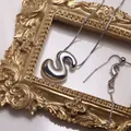 Collier avec pendentif lettre S en argent poli, chaîne vénitienne et fermoir réglable - Lettre S