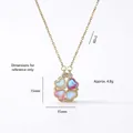 Collar de trébol dorado con colgante de cuatro corazones y detalles de cristal fino - Trébol Iridiscente - Collar Dorado