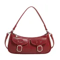 Elegante bolso de hombro rojo oscuro con bolsillos dobles y hebillas plateadas - Rojo