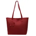 Borsa a tracolla rossa in pelle martellata con pendente a fiore e logo moda - Stile Ciondolo a Fiore (39-3)