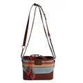 Bolso bandolera de cuero trenzado colorido con colgantes de fresas rojas - Con Colgante De Fresa / Estilo Marrón Arcoíris (177-038)