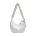 Bolso hobo blanco acolchado con bordado de corazones y detalles de ojales metálicos - Blanco