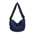 Bolso hobo acolchado azul oscuro con motivos de corazones y detalles de cordón - Azul