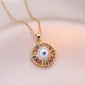 Collier en acier titane doré avec pendentif œil du diable en zircon coloré et chaîne - Couleur Or Style Œil de Turquie Classique (X1323)