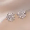 Boucles d'oreilles élégantes en forme de tournesol en acier argenté avec zircons - Boucles d'oreilles Tournesol Couleur Acier (E502)
