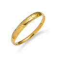 Detailed view of golden stainless steel hinge bracelet with polished pebble texture - Oval Embossed Texture (TT0689)