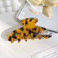 Pince à cheveux élégante en acétate avec motif écaille de tortue et finition brillante - 9cm / Écaille Café