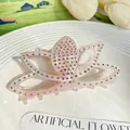 Pince à cheveux lotus en marbre rose élégante avec strass et design floral - 10.5cm / Rose racine de lotus