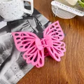 Pince à cheveux papillon rose mat avec design évidé à double couche pour femme - 14cm / Rose rouge