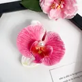 Fermaglio per capelli con orchidea rosa, perla centrale e petali sfumati realistici - 10cm / Rosso