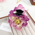Pince à cheveux élégante avec rose 3D violette et rose et poignée brillante - Grand (11cm) / Lotus Violet