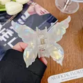 Pince à cheveux papillon irisée avec finition nacrée de grande taille pour femmes - 7cm / Gris