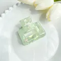 Pince à cheveux carrée vert clair irisée au design évidé et nacré élégant - 5cm / Vert