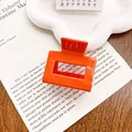Pince à cheveux rectangulaire évidée en acétate orange vif pour un style élégant - 5cm / Orange Vitalité