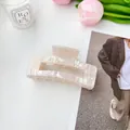 Pince à cheveux mosaïque nacrée beige crème pour une coiffure élégante et raffinée - 10.5cm / Café au Lait