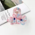 Pince à cheveux fleur en acétate marbré rose et bleu avec petits strass élégants - M / Bleu Rose
