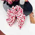 Chouchou à motif floral avec fleurs rouges et nœud pour coiffure de femme - Nœud Chouchou