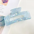 Pince à cheveux rectangulaire creuse avec motif marbré bleu clair en acétate - 10.5cm / Bleu