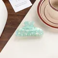 Pale green marble patterned PVC hair claw clip with elegant shark tooth design - Cyan - Round Head