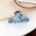 Pince à cheveux motif marbre bleu avec design artistique aquarelle en PVC durable - Pointe ogive / 8.2cm / Bleu clair